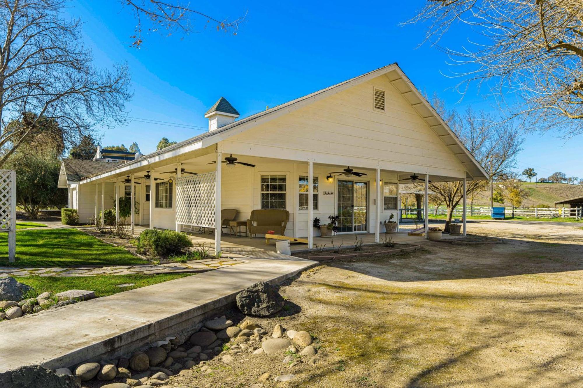 Victorian Manor In Paso Robles Wine Country Pool Hot Tub Firepit Tennis Court Sleeps 28 Dış mekan fotoğraf