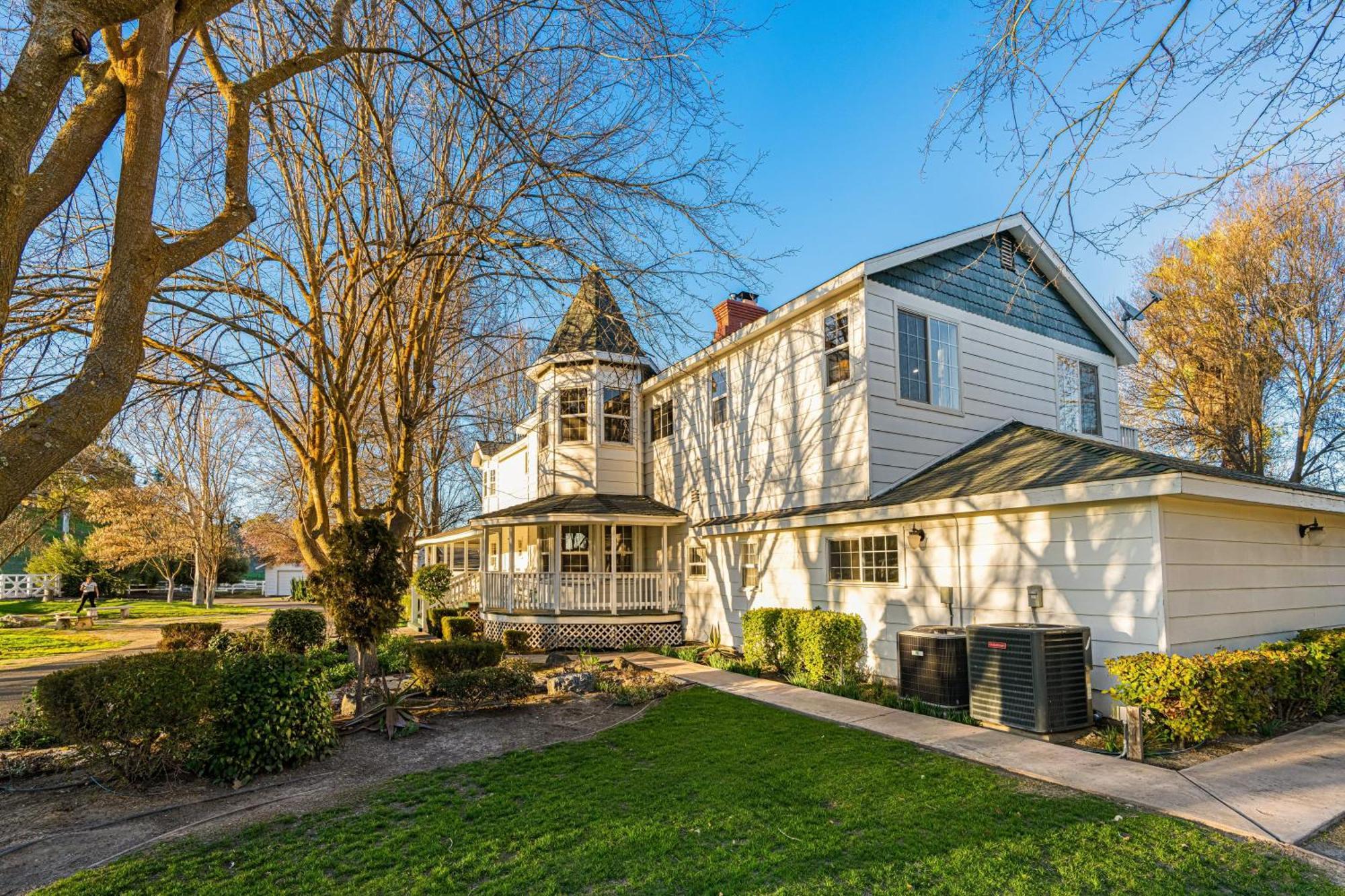 Victorian Manor In Paso Robles Wine Country Pool Hot Tub Firepit Tennis Court Sleeps 28 Dış mekan fotoğraf