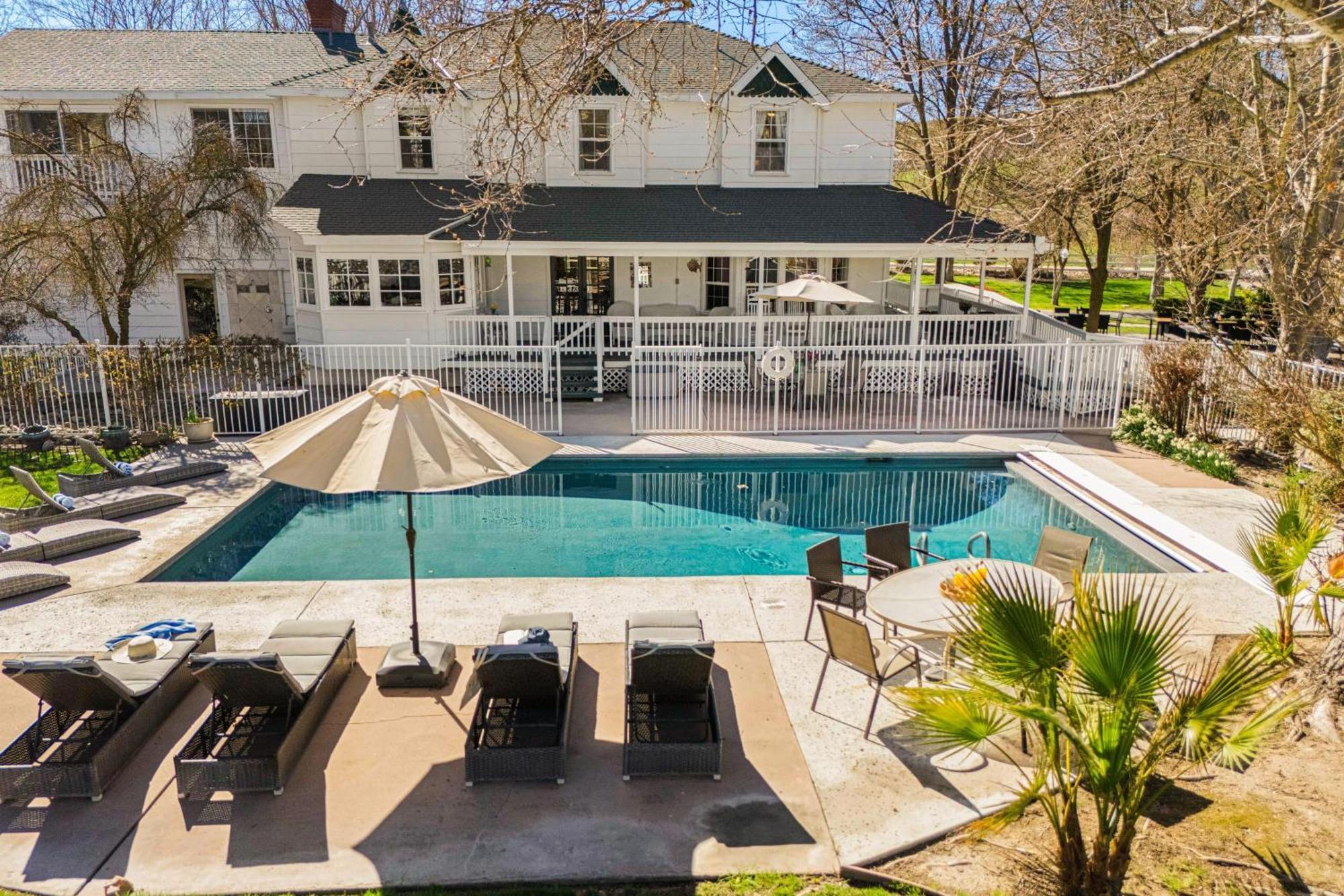 Victorian Manor In Paso Robles Wine Country Pool Hot Tub Firepit Tennis Court Sleeps 28 Dış mekan fotoğraf
